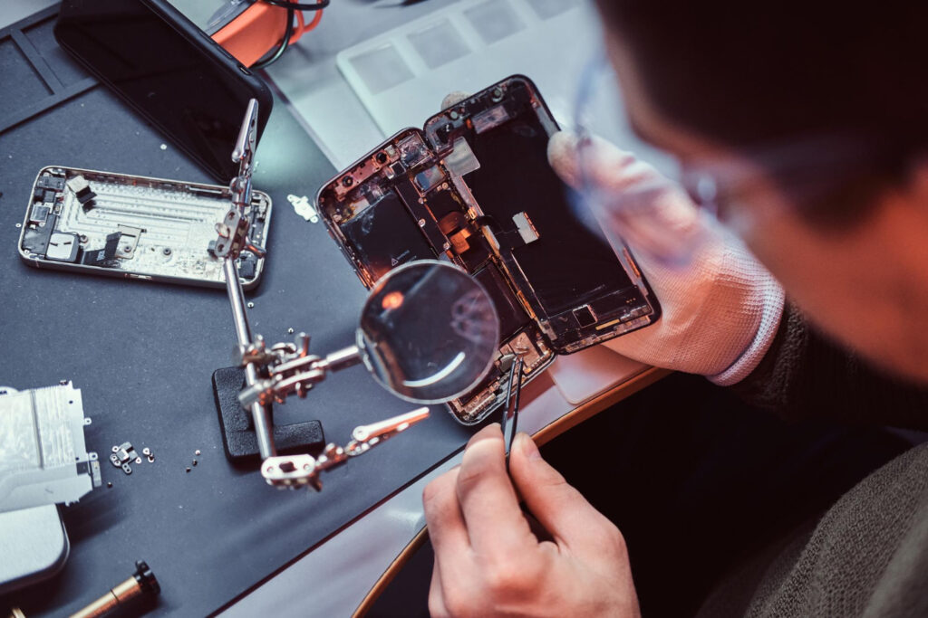 deptford mall iPhone repair
